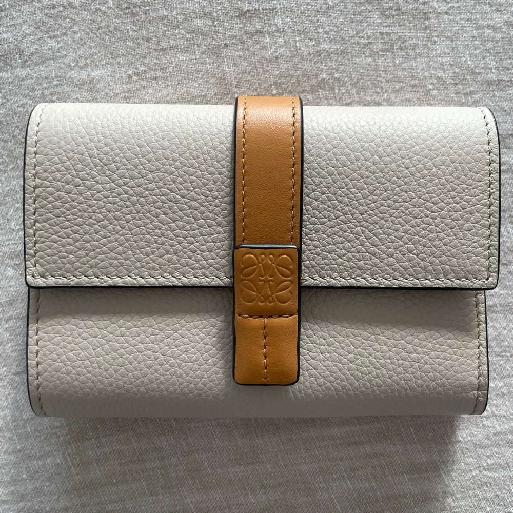 Loewe Wallet - STILL AVAILABLE !!